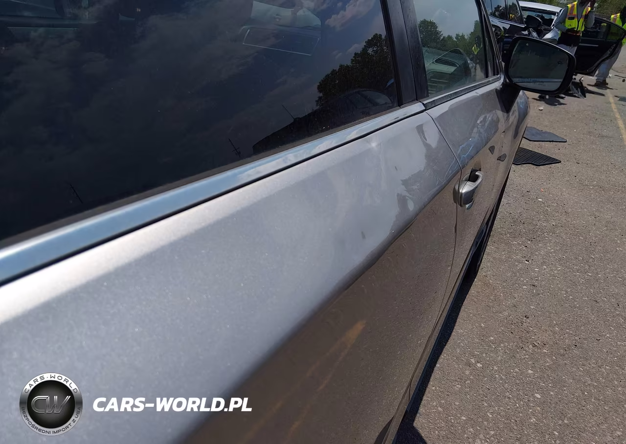 2018 Subaru Outback 2.5I Premium VIN:4S4BSACC0J3391015 - 20