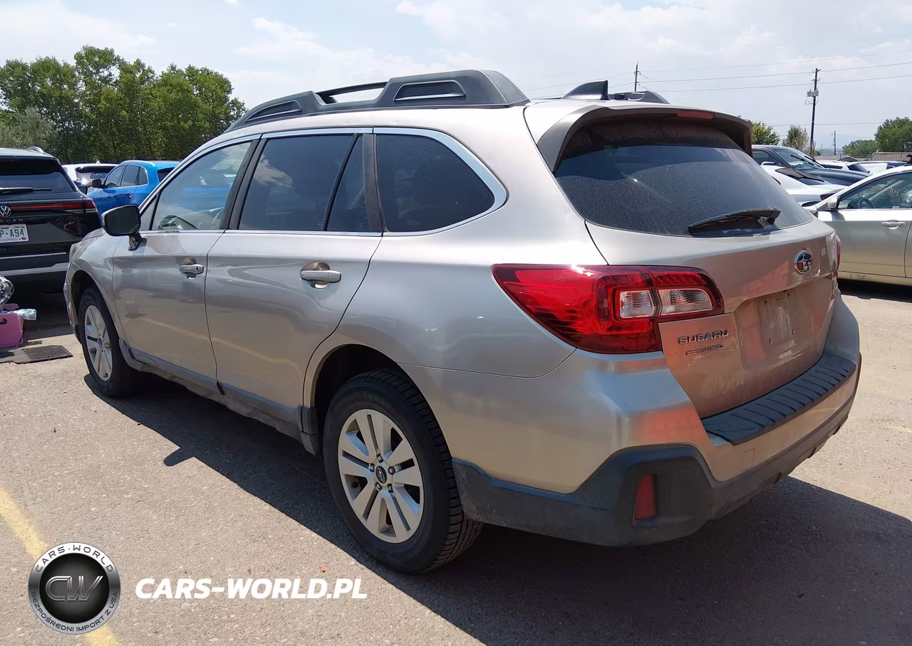 2018 Subaru Outback 2.5I Premium VIN:4S4BSACC0J3391015 - 3