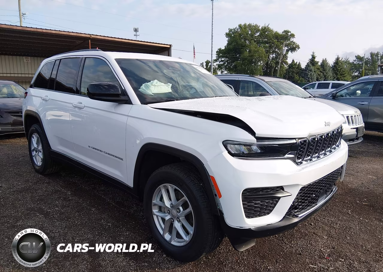 2025 Jeep Grand Cherokee Laredo X 4X4 – zdjęcie 1 z 16