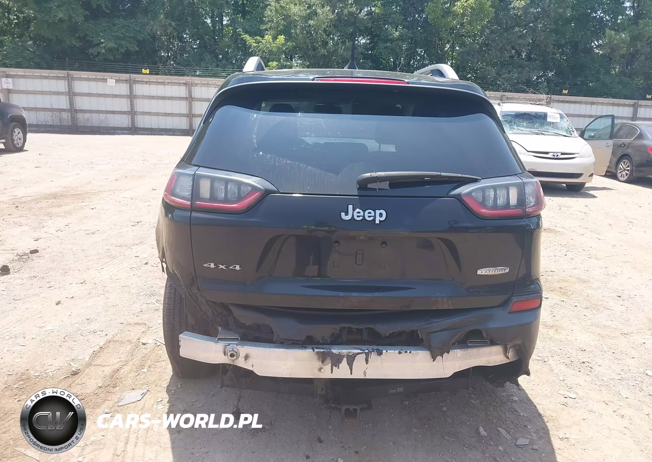 2019 Jeep Cherokee Latitude 4X4 VIN:1C4PJMCB8KD157870 - 6