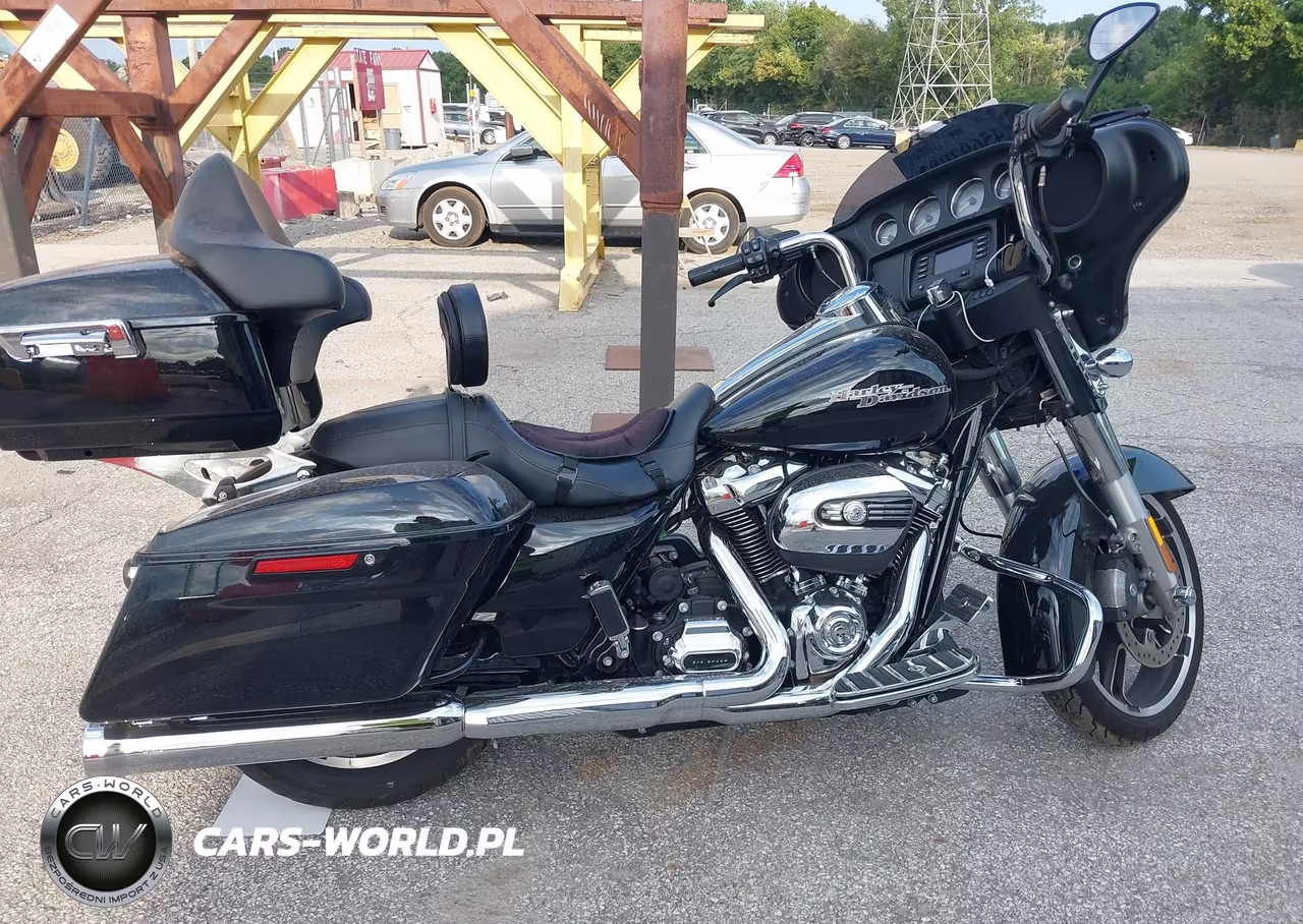 2017 Harley-Davidson Flhx Street Glide VIN:1HD1KBC1XHB629861 - 11