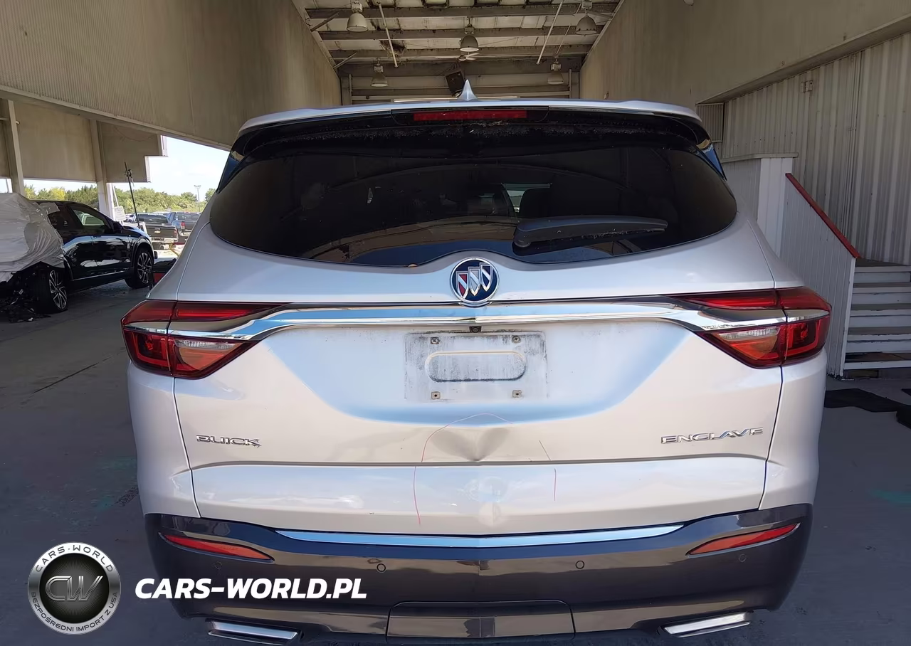2018 Buick Enclave Essence VIN:5GAERBKW4JJ135441 - 17