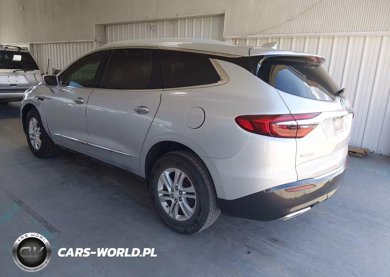 2018 Buick Enclave Essence VIN:5GAERBKW4JJ135441 - 3