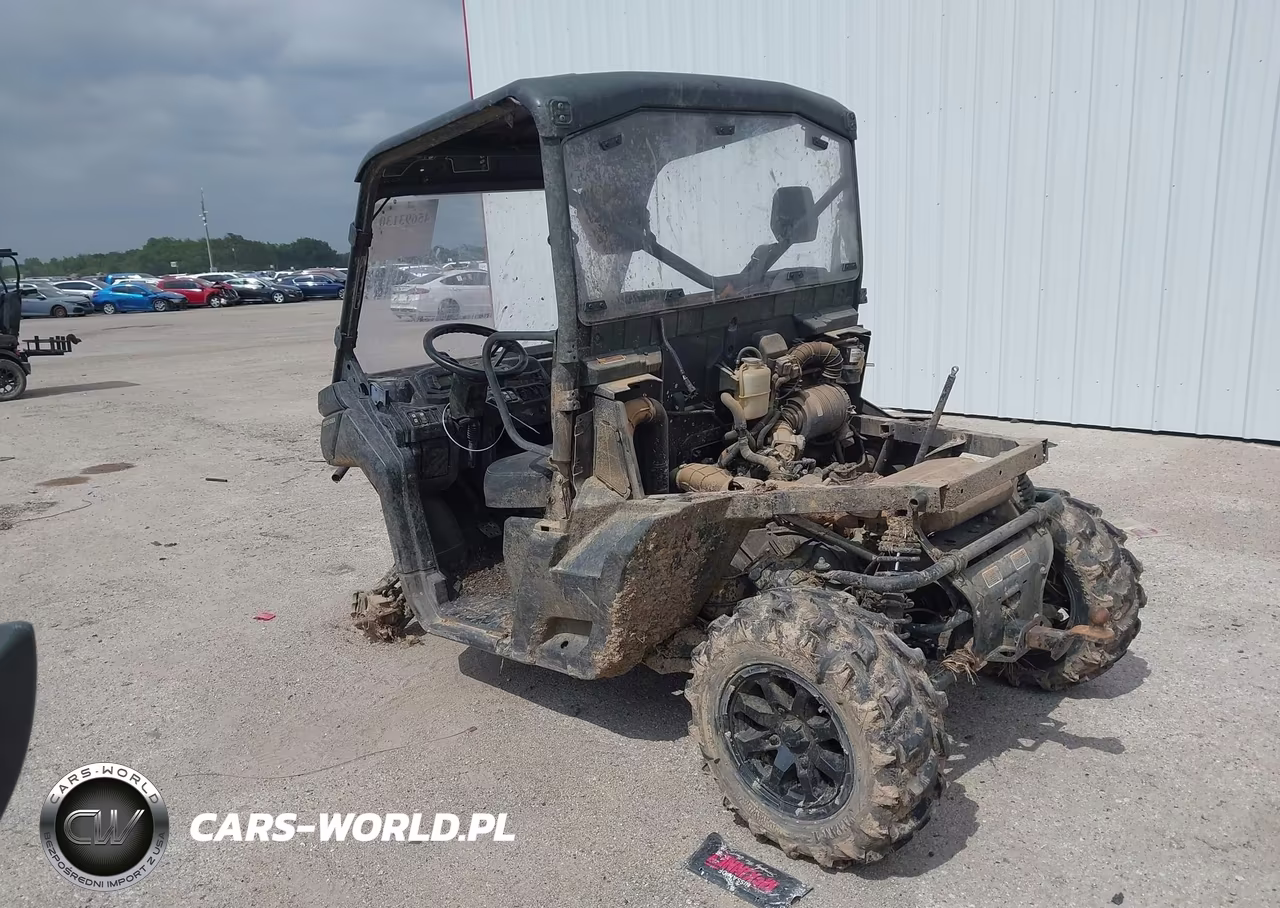 2023 Can-Am Defender Hd10 Dps VIN:3JBUGAX28PK000067 - 3