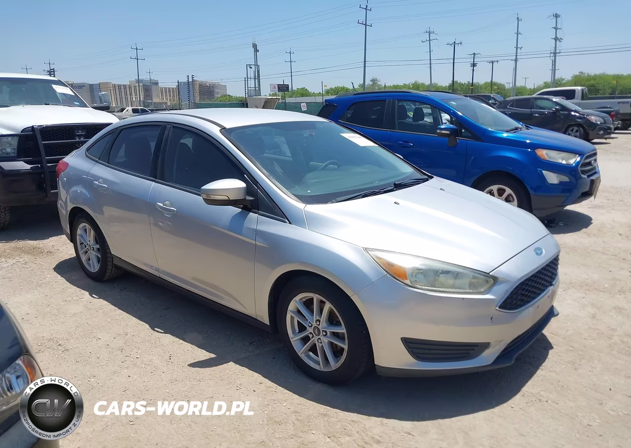 2015 Ford Focus Se VIN:1FADP3F28FL344003 - 1
