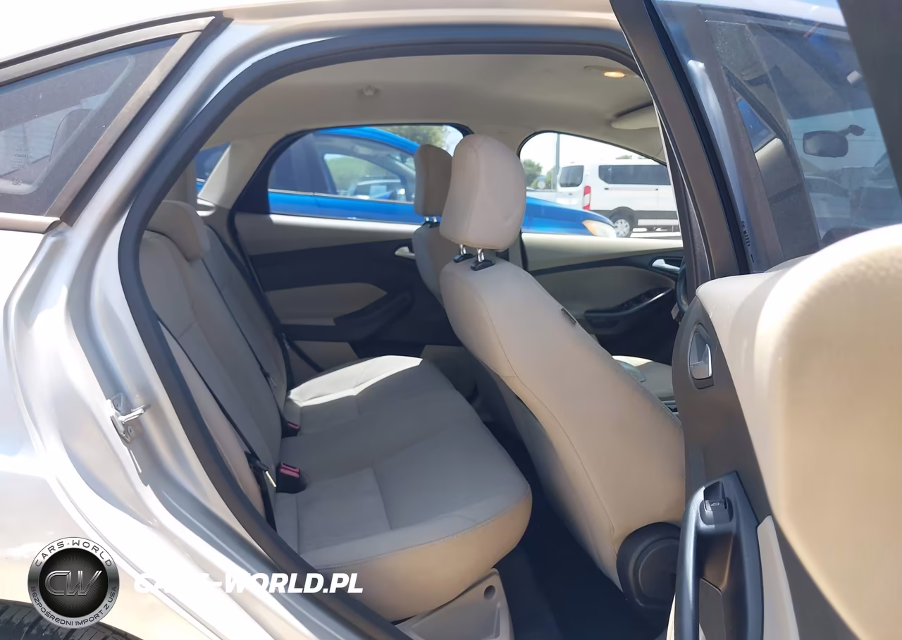 2015 Ford Focus Se VIN:1FADP3F28FL344003 - 8