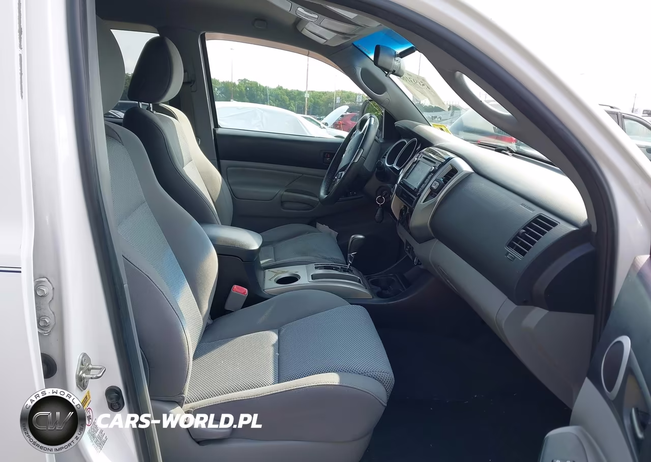 2015 Toyota Tacoma Base V6 VIN:3TMLU4ENXFM166027 - 5
