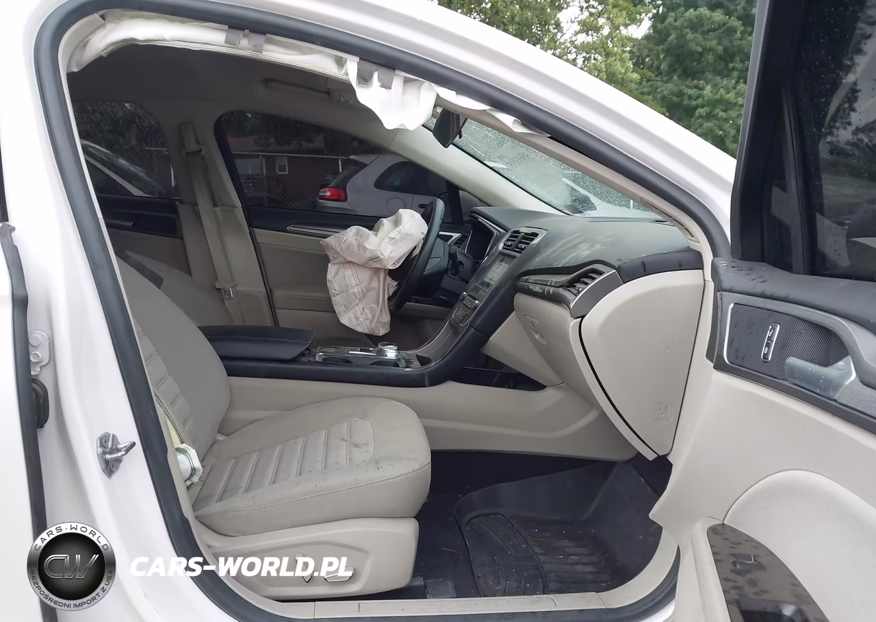 2017 Ford Fusion Se VIN:3FA6P0H79HR212680 - 5