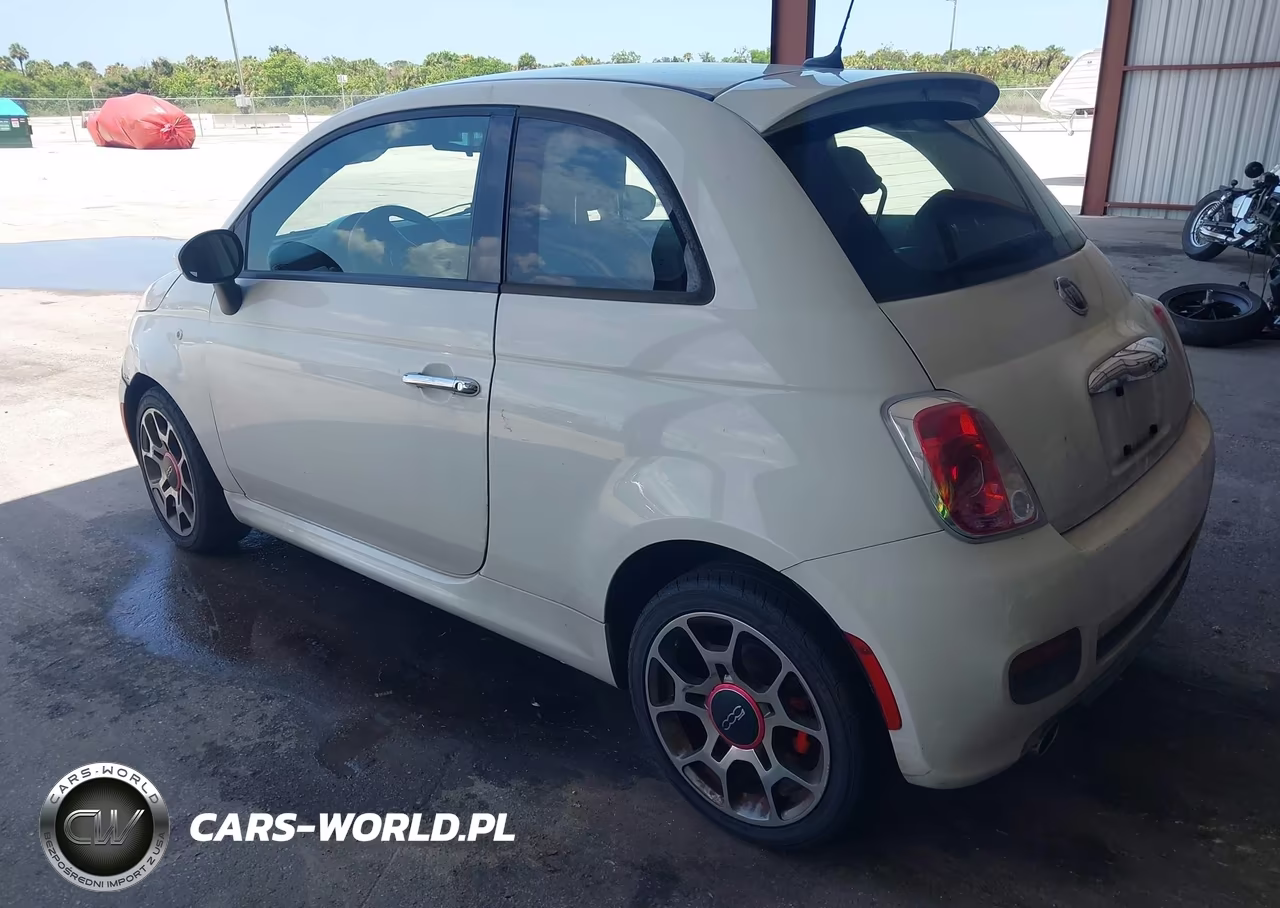 2015 Fiat 500 Sport VIN:3C3CFFBR0FT624858 - 3