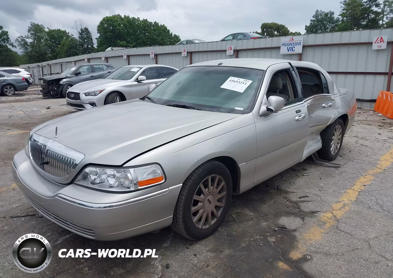 2006 Lincoln Town Car Signature VIN:1LNHM81W86Y603941 - 2