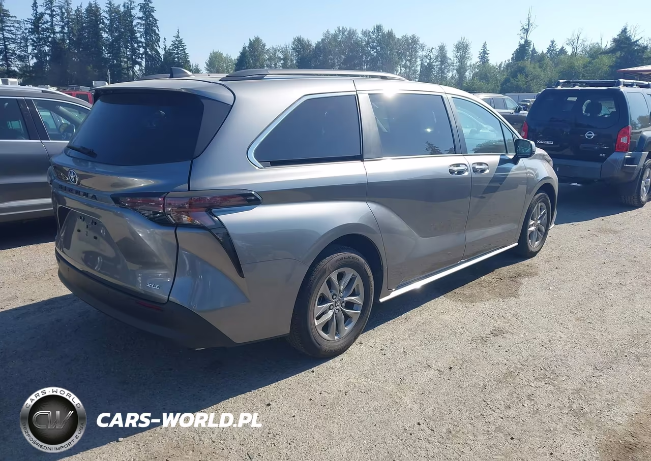 2026 Toyota Sienna Xle VIN:5TDYRKEC7TS292139 - 4