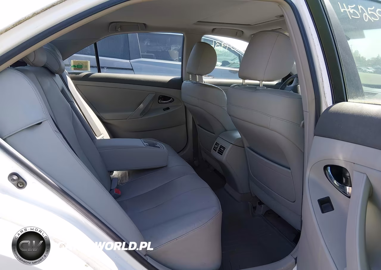 2007 Toyota Camry Hybrid VIN:JTNBB46KX73009490 - 8