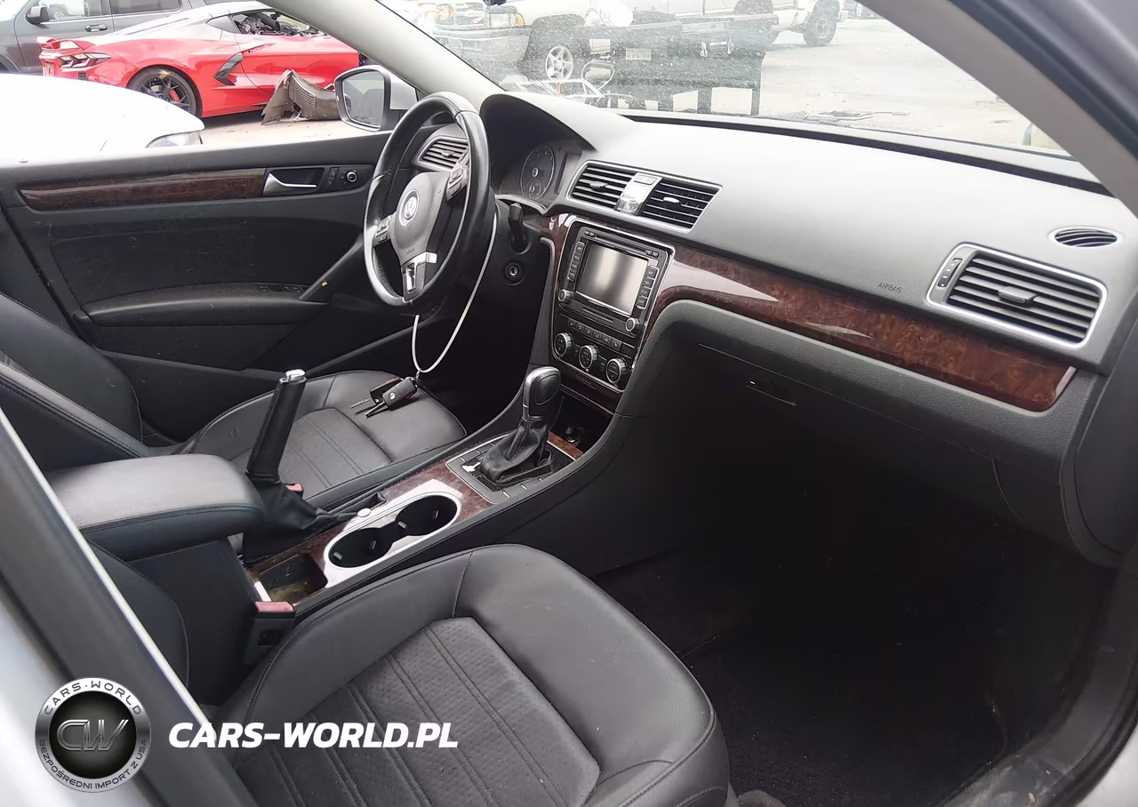 2013 Volkswagen Passat 2.5L Sel VIN:1VWCP7A39DC091555 - 5