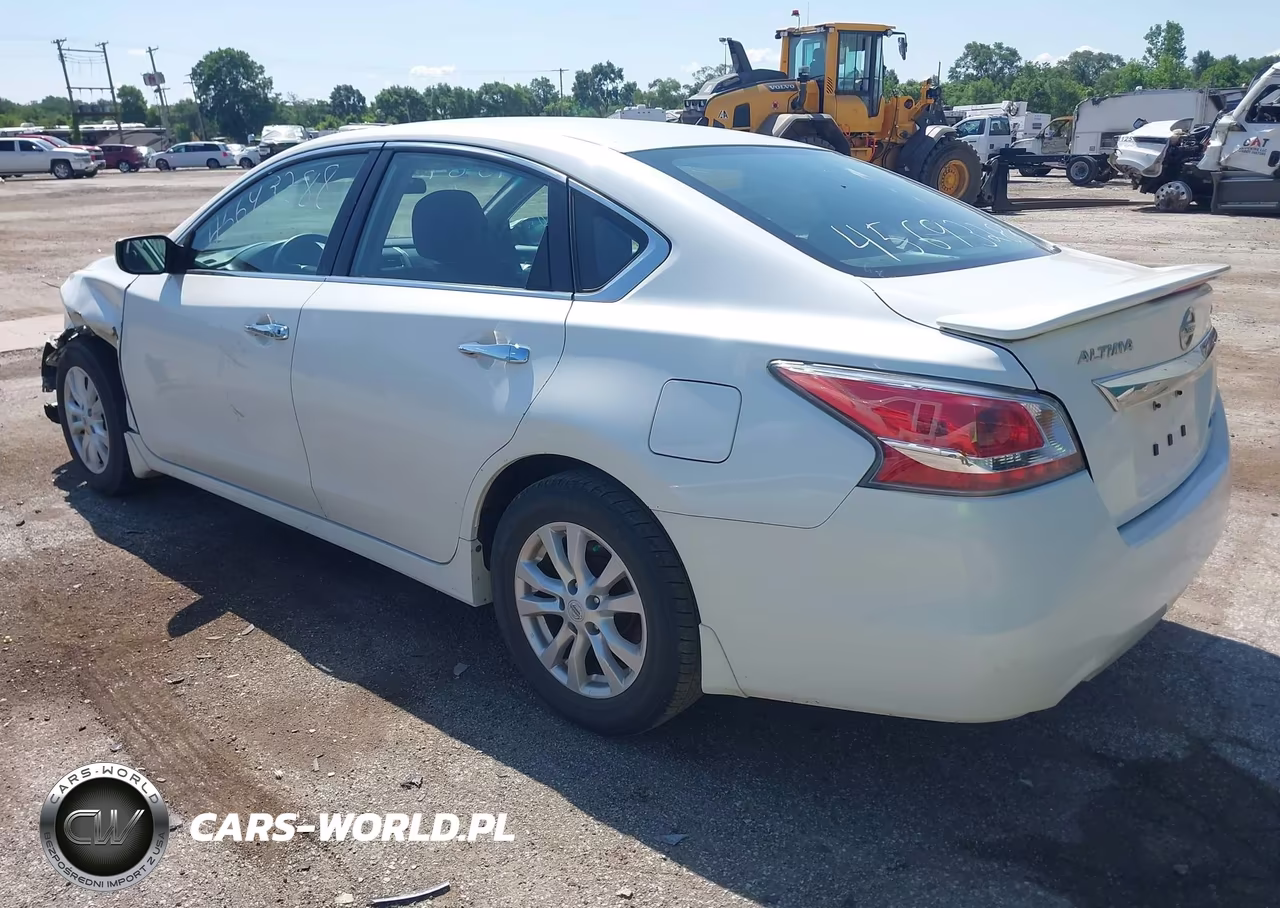 2014 Nissan Altima 2.5 S VIN:1N4AL3AP6EC125752 - 3