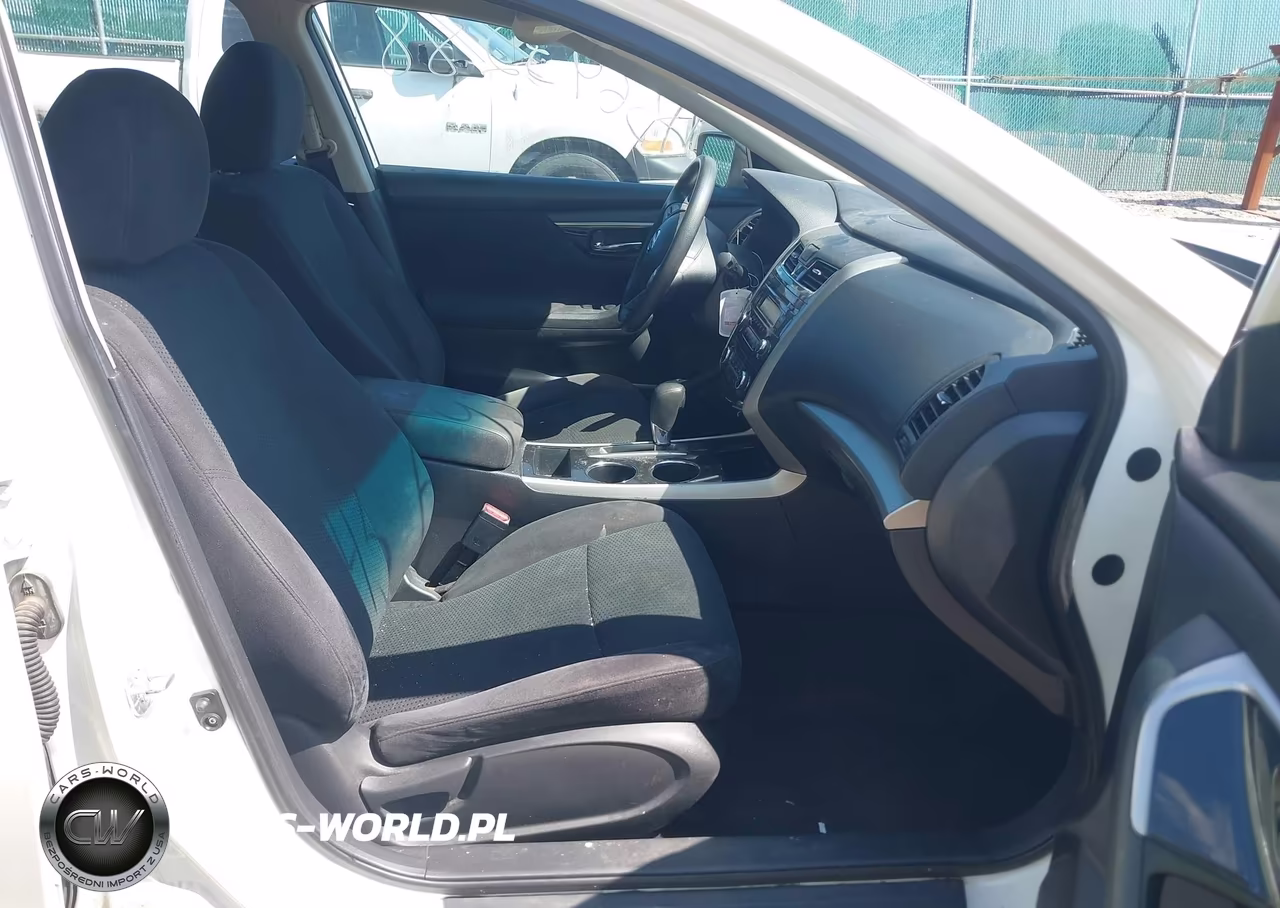 2014 Nissan Altima 2.5 S VIN:1N4AL3AP6EC125752 - 5