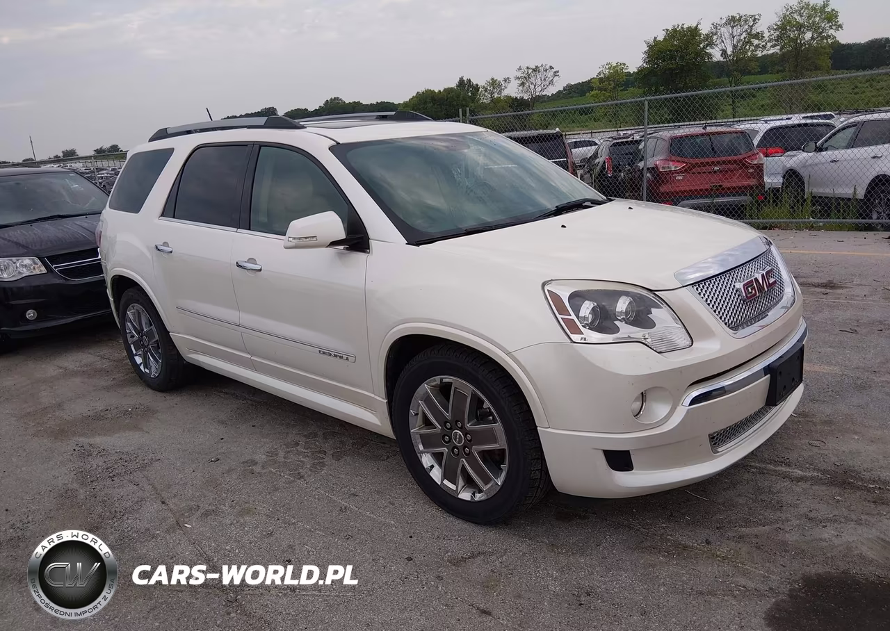 2011 GMC Acadia Denali