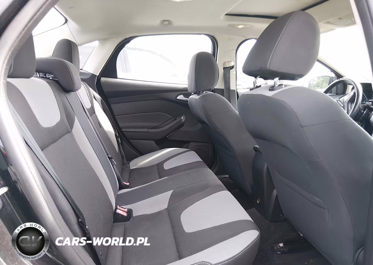 2014 Ford Focus Se VIN:1FADP3F22EL435976 - 8