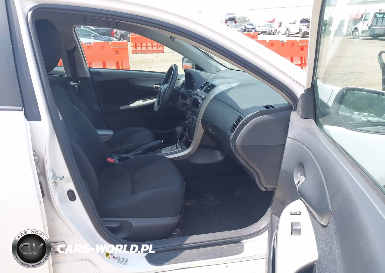 2011 Toyota Corolla S VIN:2T1BU4EE2BC673227 - 5