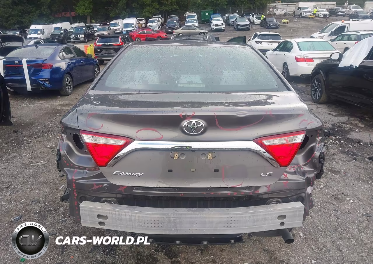 2017 Toyota Camry Le VIN:4T1BF1FK2HU800899 - 17