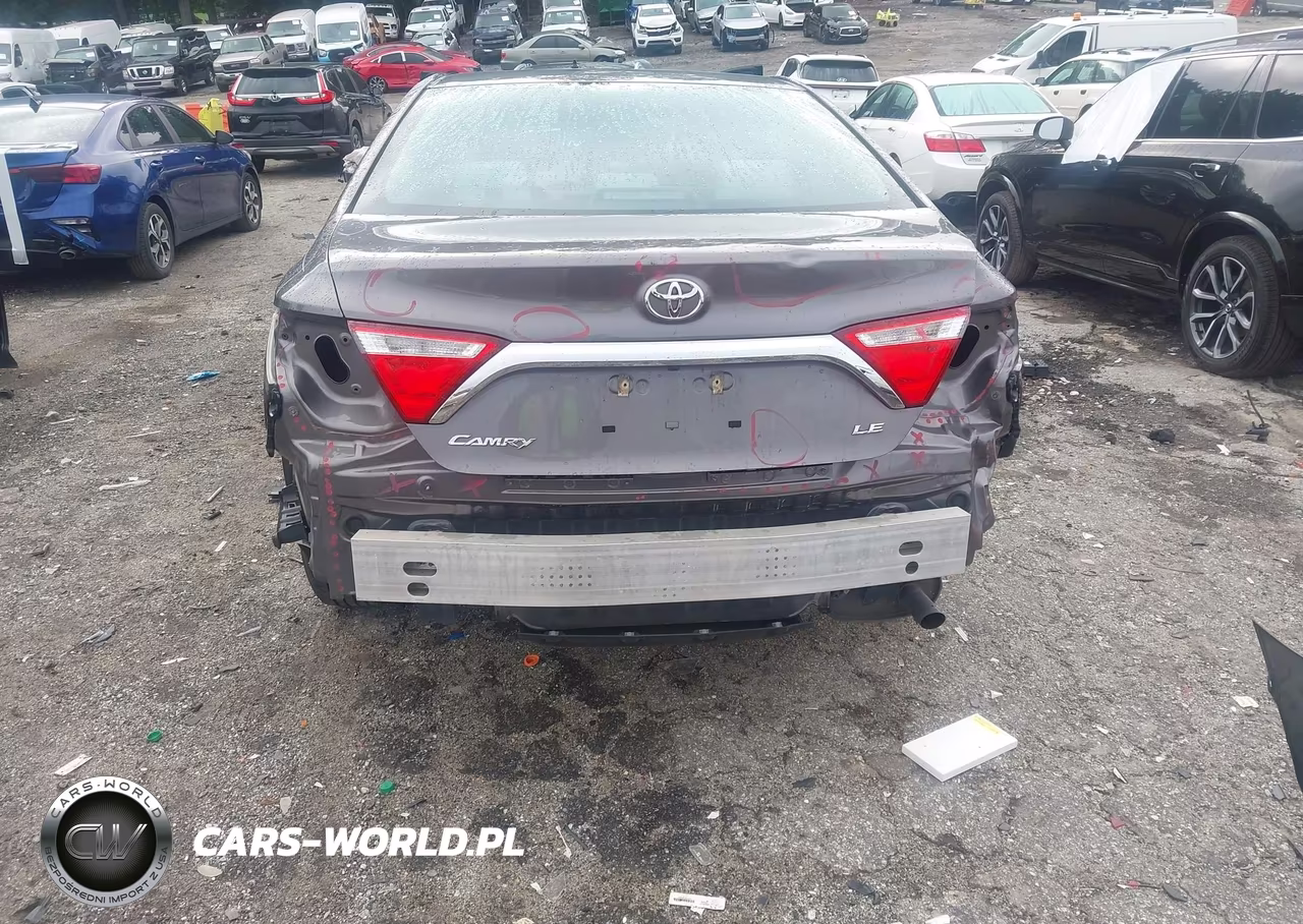2017 Toyota Camry Le VIN:4T1BF1FK2HU800899 - 18