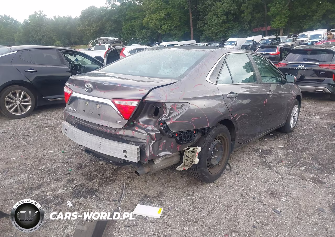 2017 Toyota Camry Le VIN:4T1BF1FK2HU800899 - 4