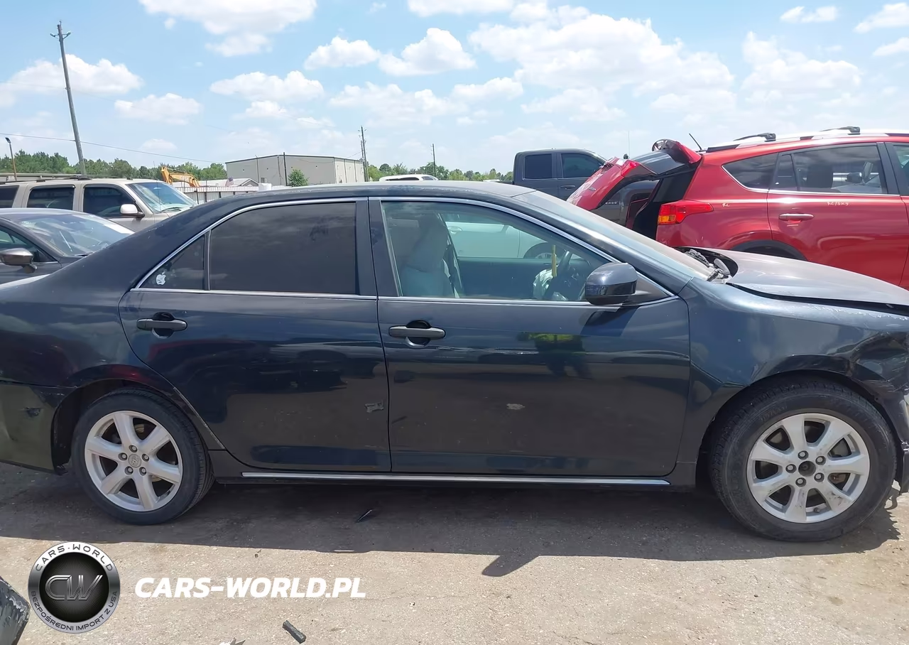 2013 Toyota Camry Le VIN:4T1BF1FK0DU256381 - 13
