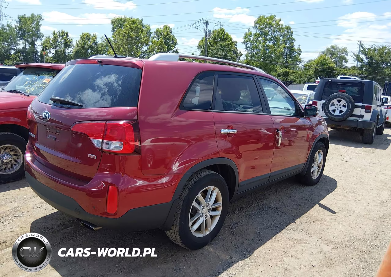 2015 Kia Sorento Lx VIN:5XYKT3A66FG641869 - 4