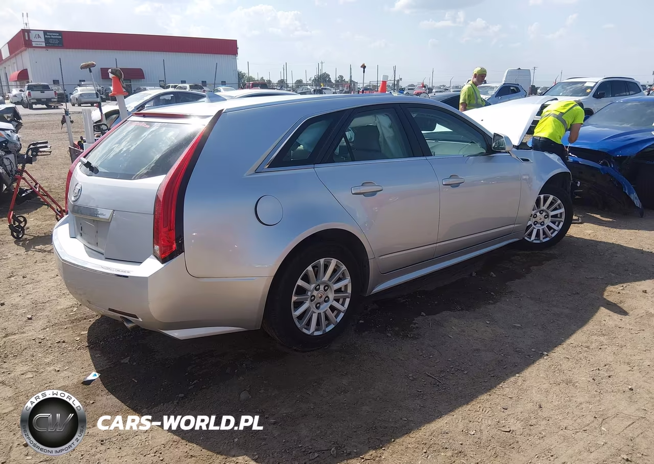 2012 Cadillac Cts Luxury VIN:1G6DE8E5XC0145950 - 4