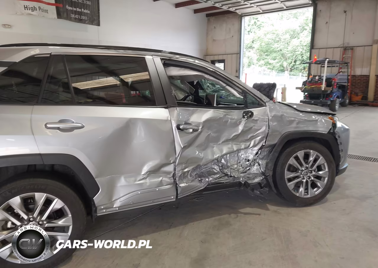 2024 Toyota Rav4 Xle Premium VIN:2T3A1RFV3RW438769 - 20