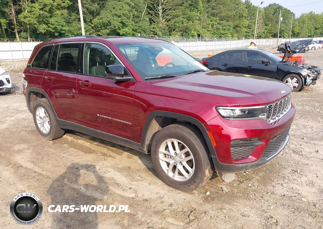 2023 Jeep Grand Cherokee Laredo 4X2 – zdjęcie 1 z 17