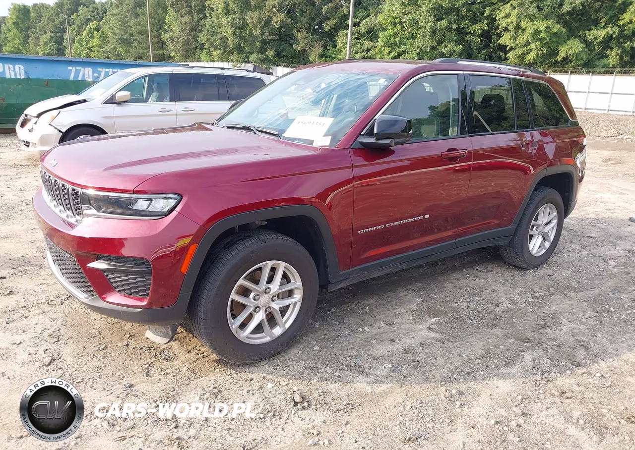 2023 Jeep Grand Cherokee Laredo 4X2 VIN:1C4RJGAG0PC567052 - 2