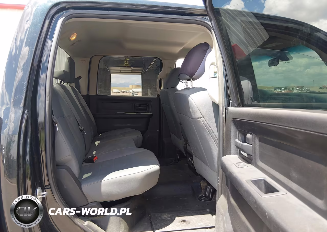 2017 Ram 3500 Tradesman 4X4 8' Box VIN:3C63R3GL4HG718993 - 8