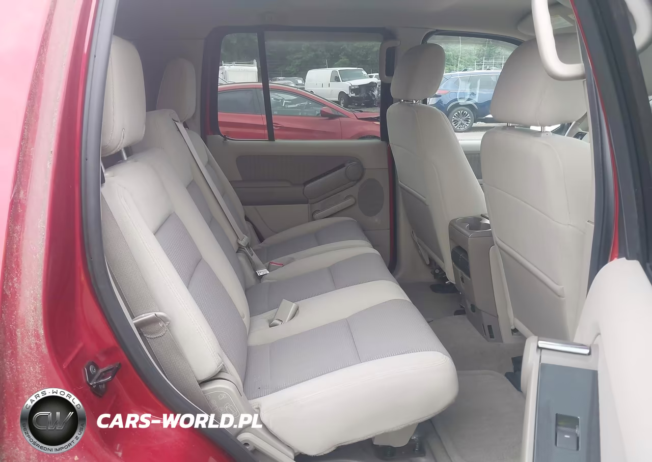 2007 Ford Explorer Xlt VIN:1FMEU73E07UB43829 - 8