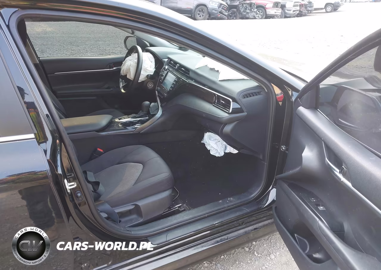 2020 Toyota Camry Le VIN:4T1C11BK3LU018094 - 5
