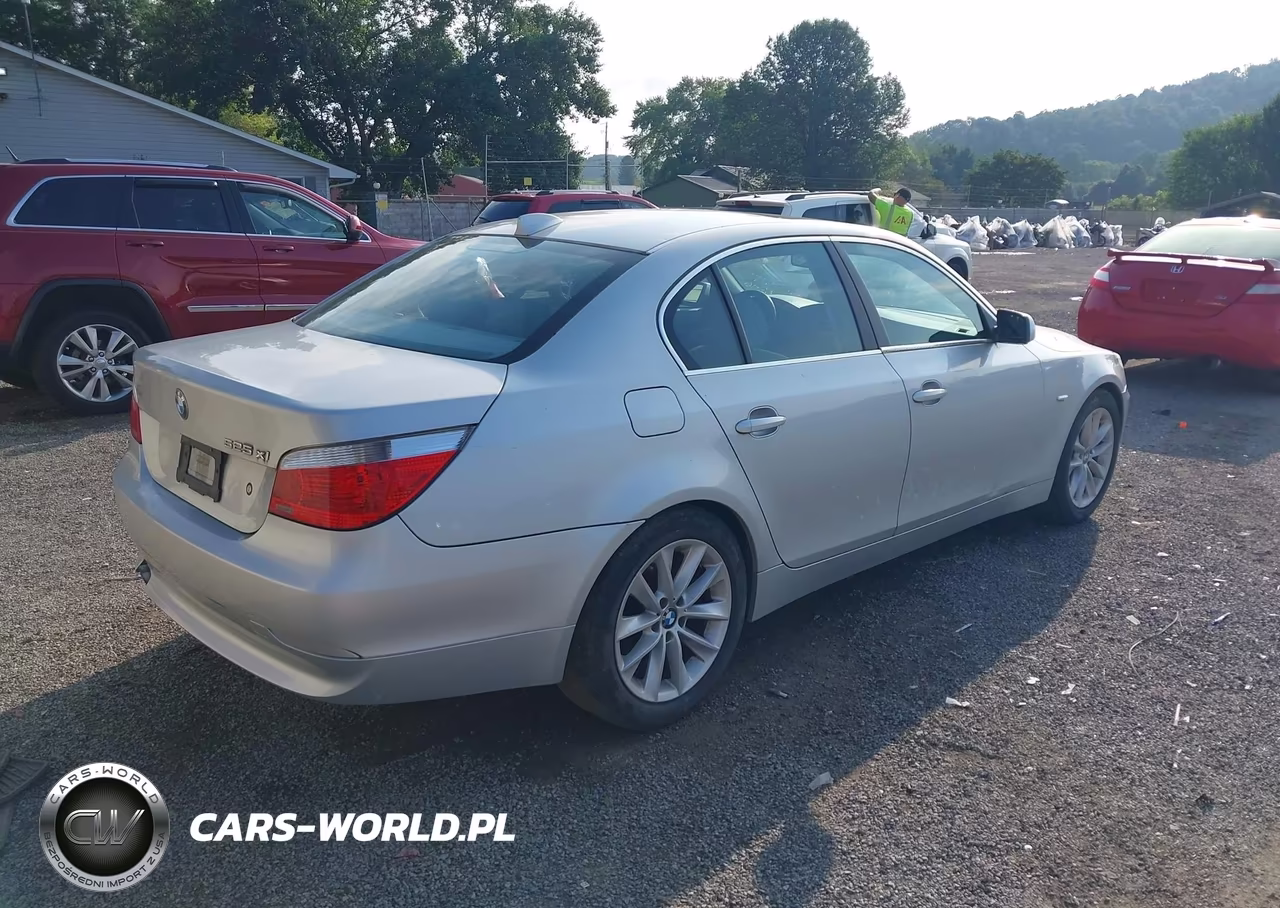 2006 BMW 525Xi VIN:WBANF33506CS36617 - 4