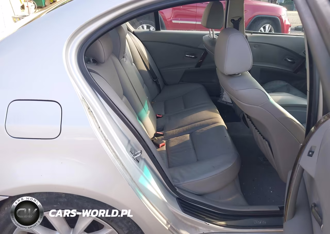 2006 BMW 525Xi VIN:WBANF33506CS36617 - 8