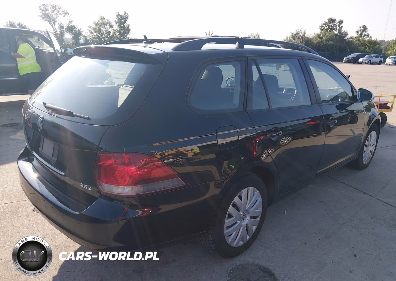 2011 Volkswagen Jetta Sportwagen 2.5L S VIN:3VWKX7AJ5BM631036 - 4