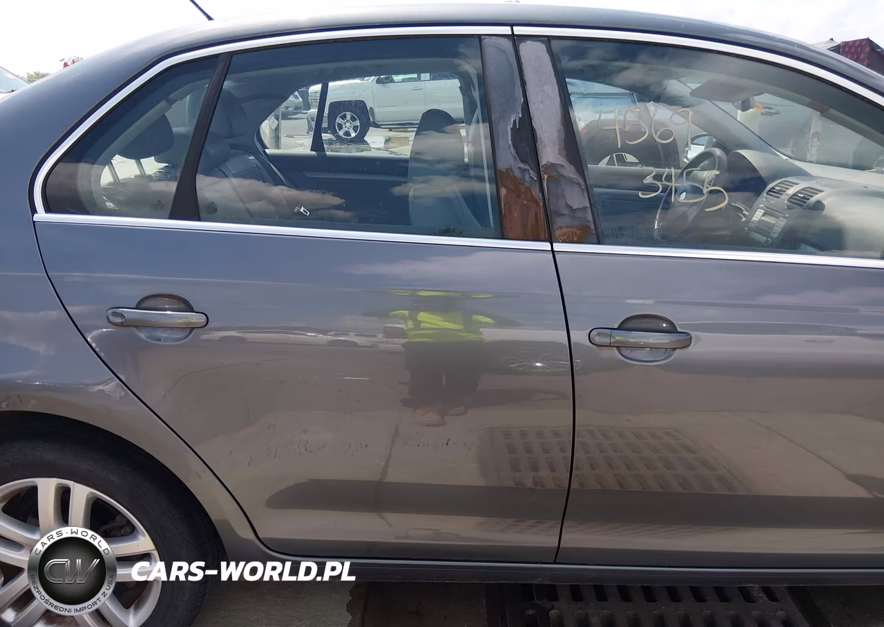 2007 Volkswagen Jetta Wolfsburg Edition VIN:3VWEG71K77M078838 - 6