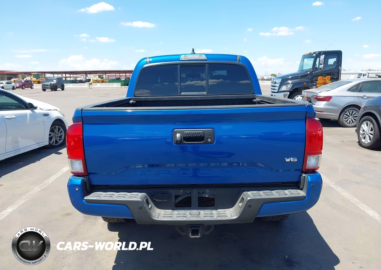 2016 Toyota Tacoma Trd Off Road VIN:3TMCZ5AN0GM018757 - 17