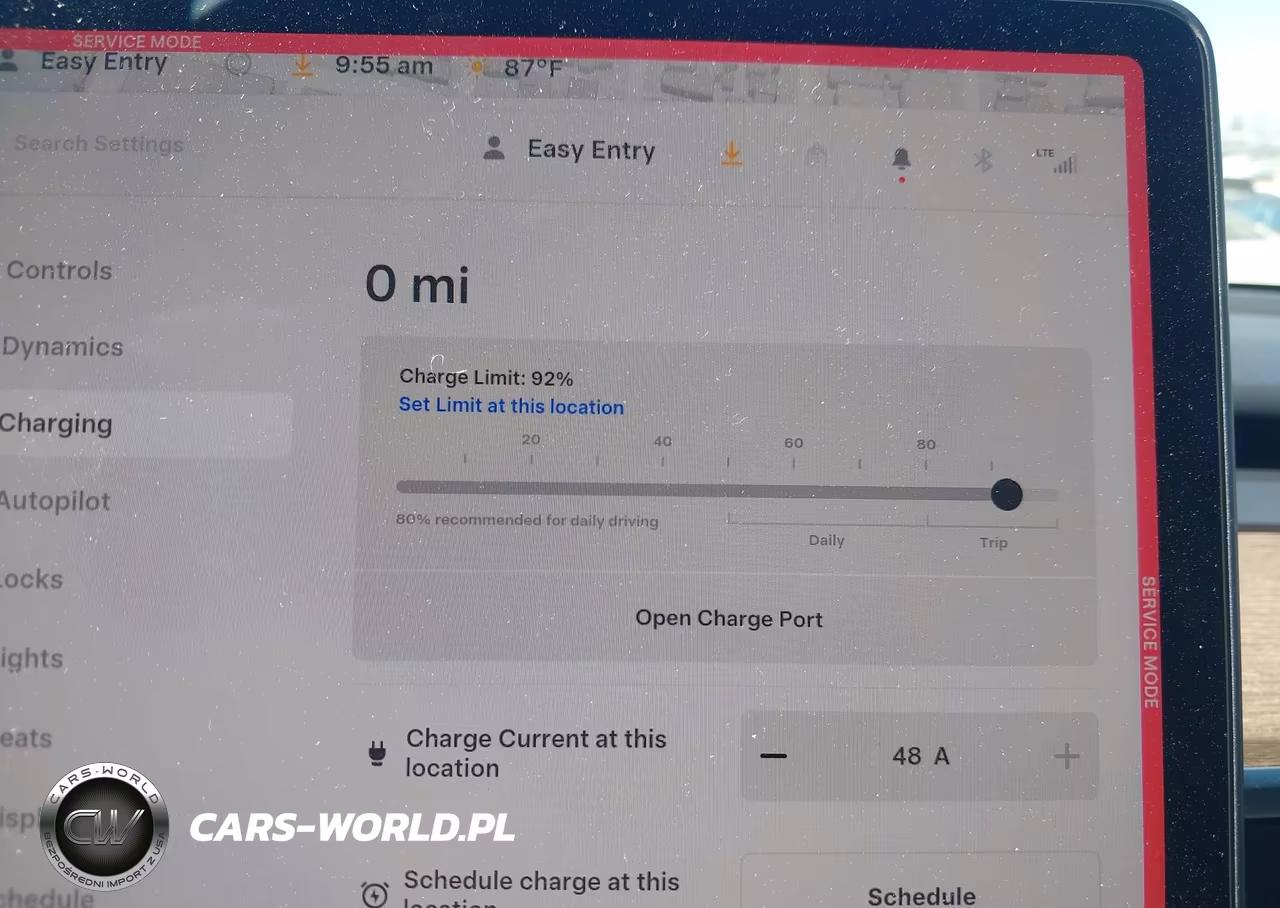 2025 Tesla Model Y Long Range Dual Motor All-Wheel Drive VIN:7SAYGDEE6SF299530 - 17