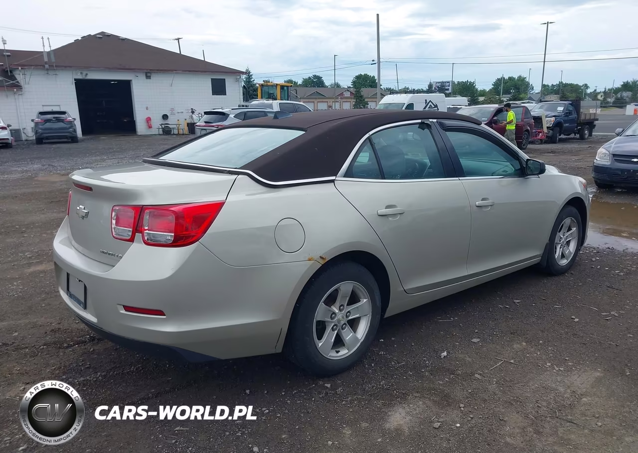 2014 Chevrolet Malibu 1Ls VIN:1G11B5SL0EF143725 - 4