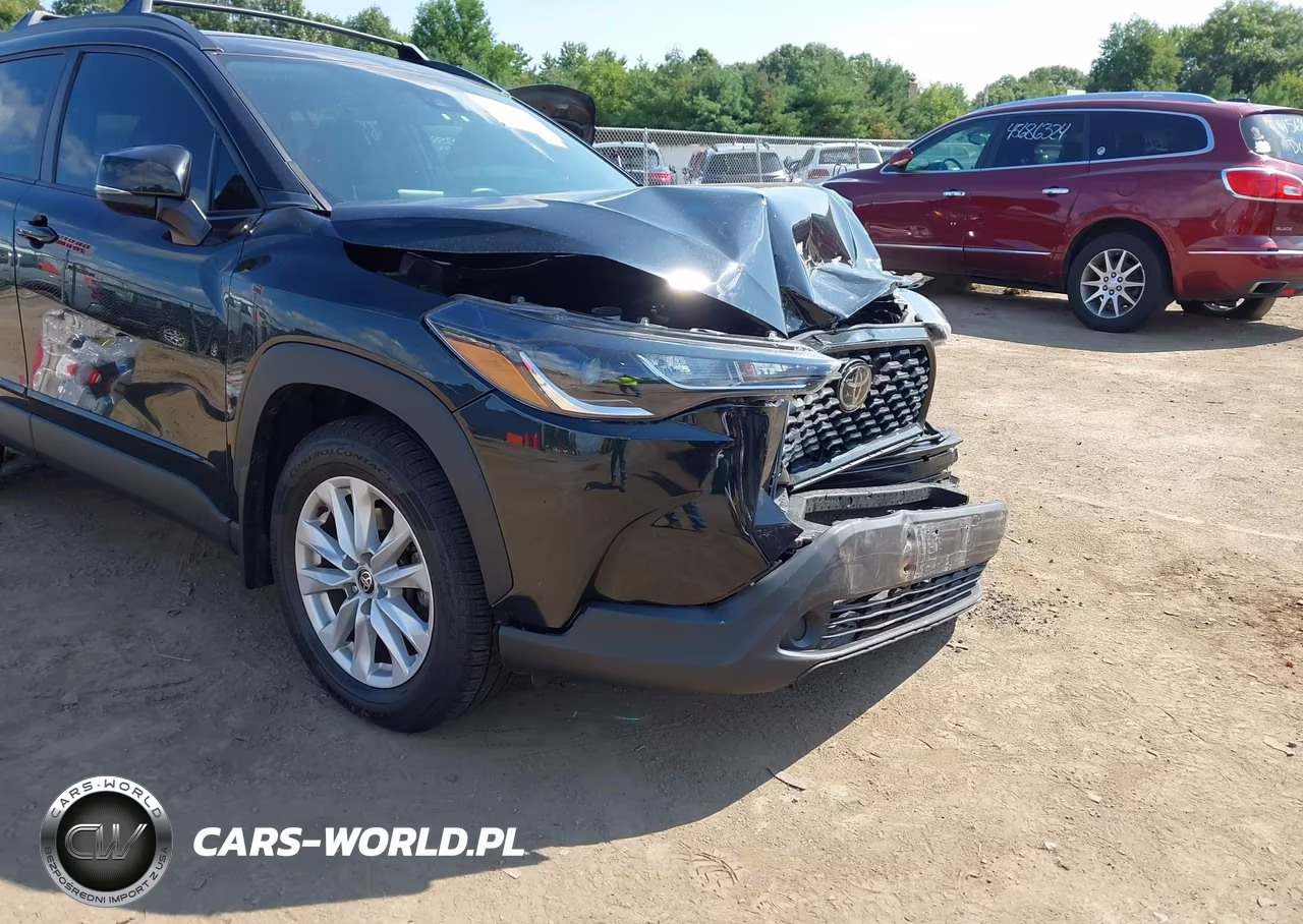 2022 Toyota Corolla Cross Le VIN:7MUCAABG1NV018088 - 6