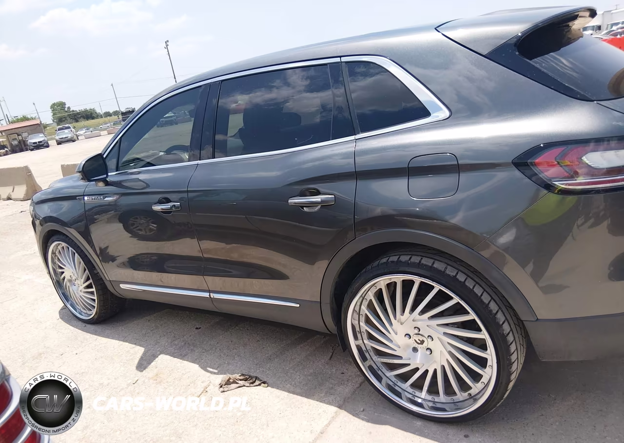2019 Lincoln Nautilus Reserve VIN:2LMPJ8L92KBL10284 - 14