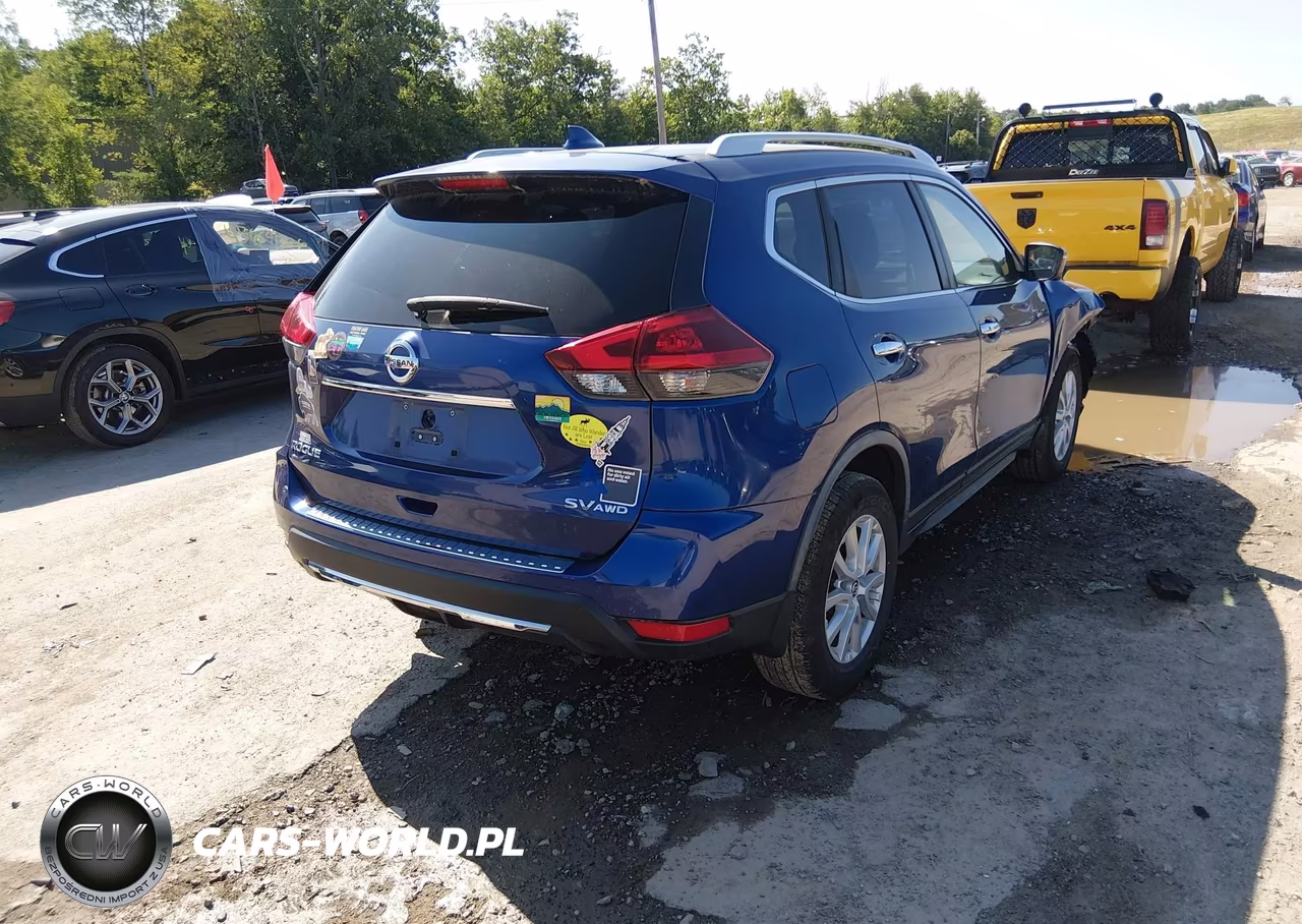 2018 Nissan Rogue Sv VIN:JN8AT2MVXJW322161 - 4