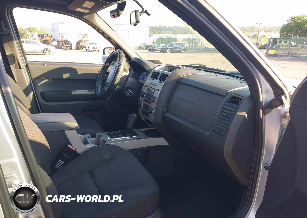 2008 Ford Escape Xlt VIN:1FMCU03Z08KE65868 - 5