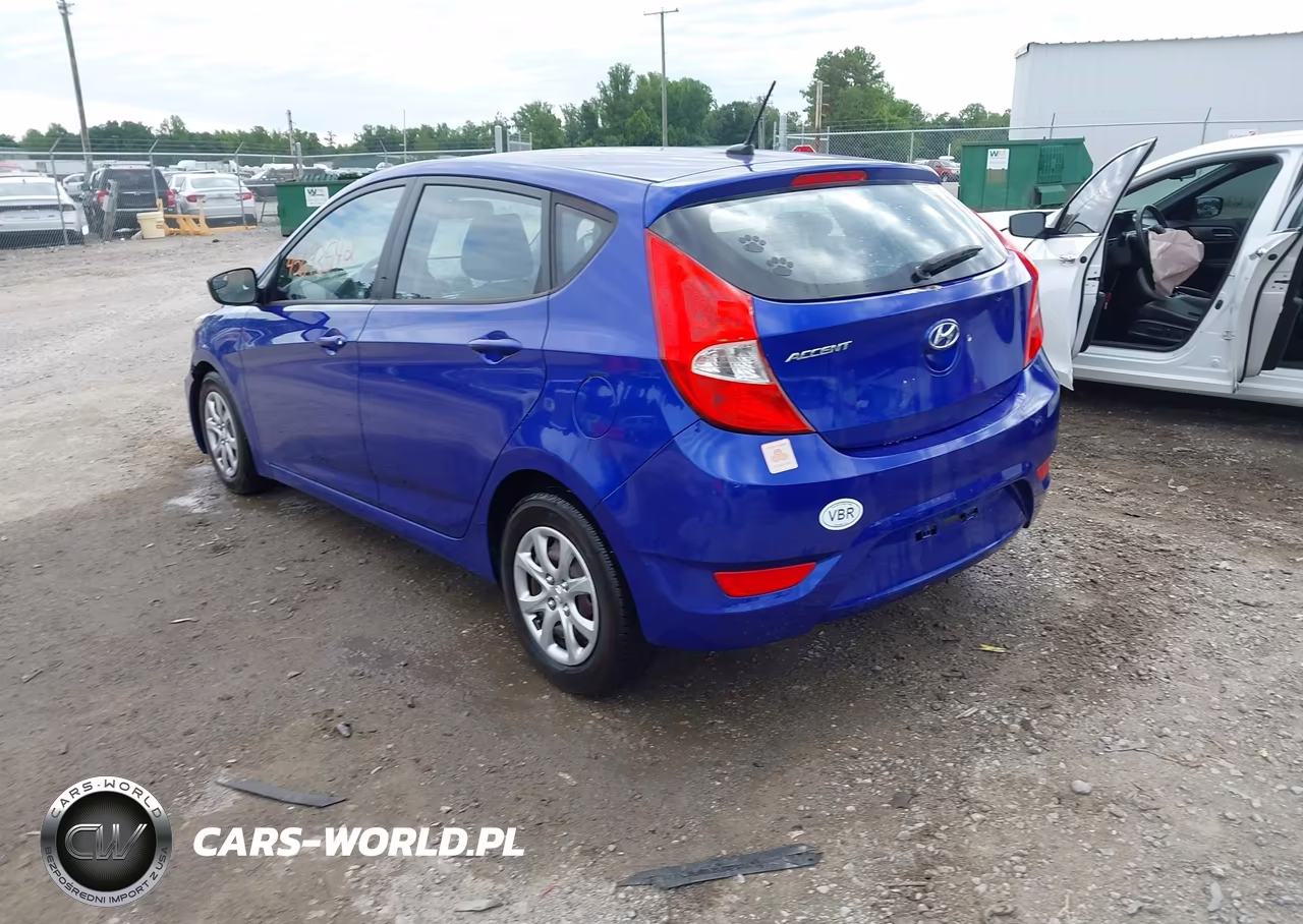 2014 Hyundai Accent Gs VIN:KMHCT5AE4EU152967 - 3