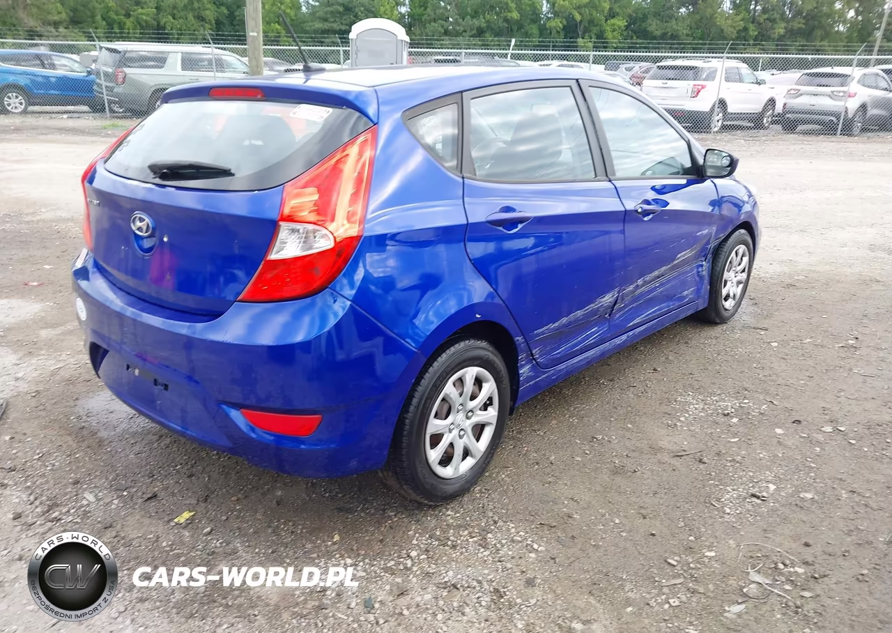 2014 Hyundai Accent Gs VIN:KMHCT5AE4EU152967 - 4