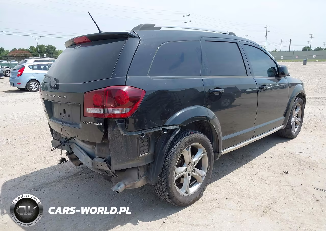 2017 Dodge Journey Crossroad VIN:3C4PDCGG3HT548340 - 4