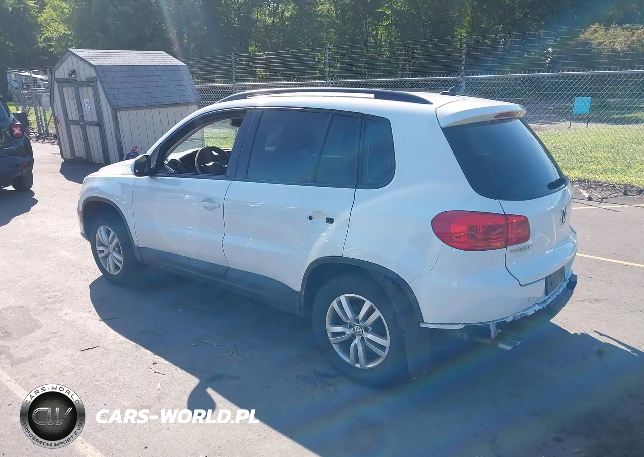 2017 Volkswagen Tiguan 2.0T-2.0T S VIN:WVGBV7AX4HK031942 - 3