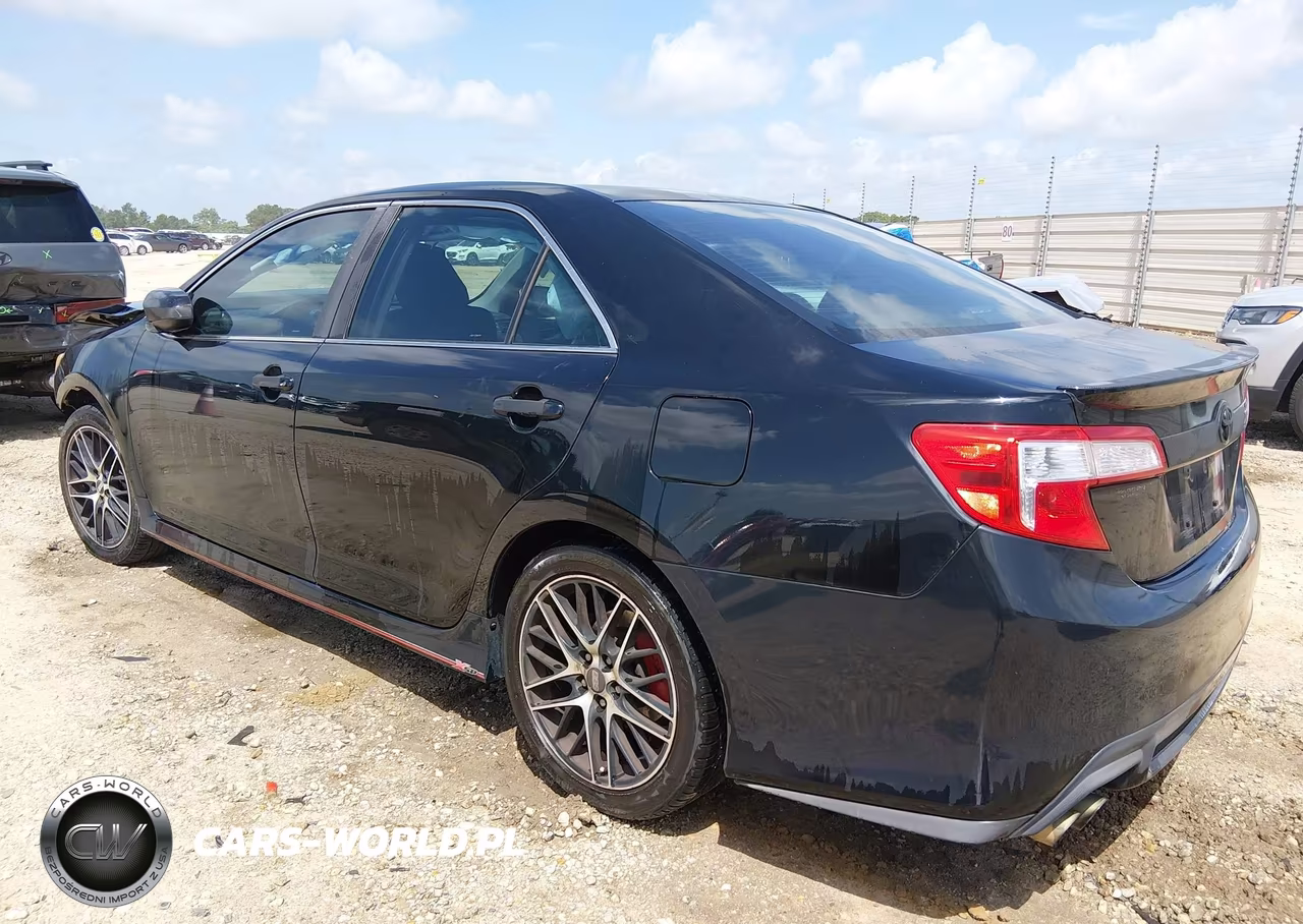 2013 Toyota Camry Se VIN:4T1BF1FK2DU689118 - 3